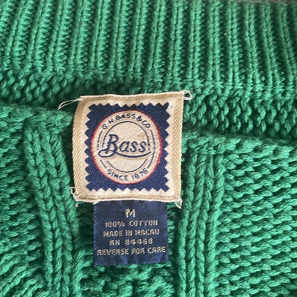 GH Bass & Co Chunky Cable Knit V Neck Varsity Sweater - Picture 6 of 7